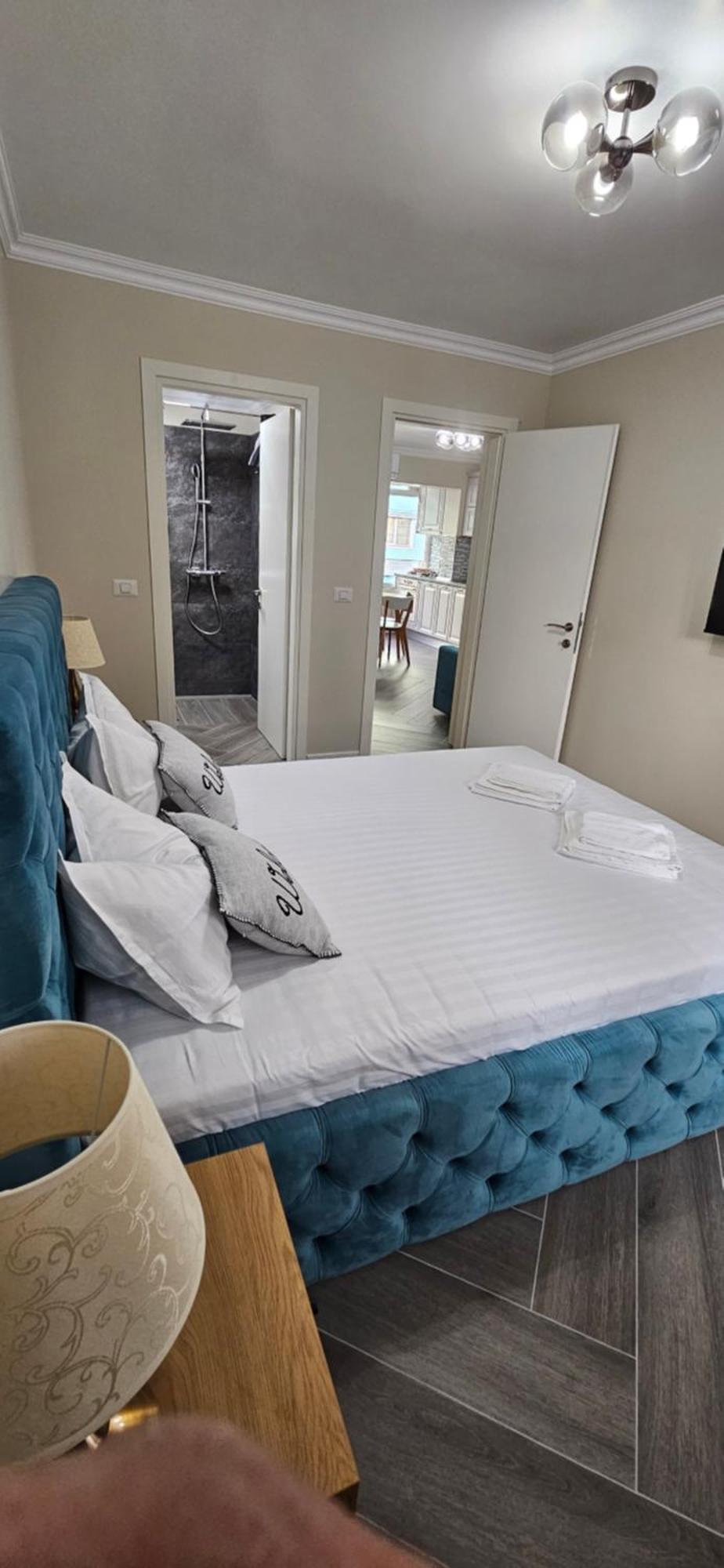 White Rezidence II Apartment Curtea De Arges Luaran gambar